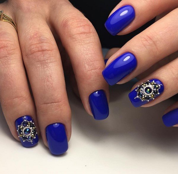 Новинки маникюра зима 2026-2027: тренды и тенденции