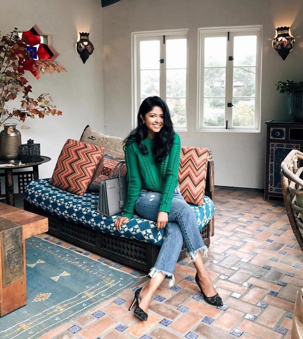 Трендовые свитера и кофты 2026: актуальные новинки на фото