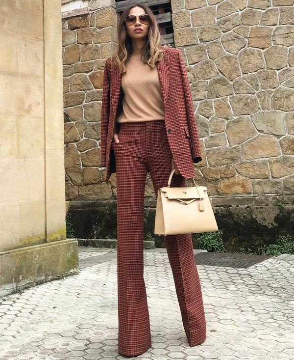 Трендовые свитера и кофты 2026: актуальные новинки на фото