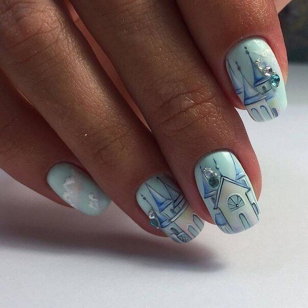 Модный дизайн ногтей 2026: трендовые техники на фото