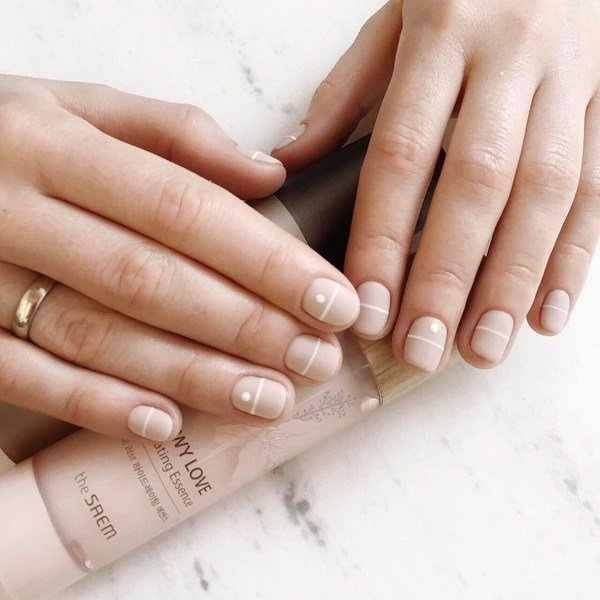 Тренды маникюра на очень короткие ногти 2026: модные новинки