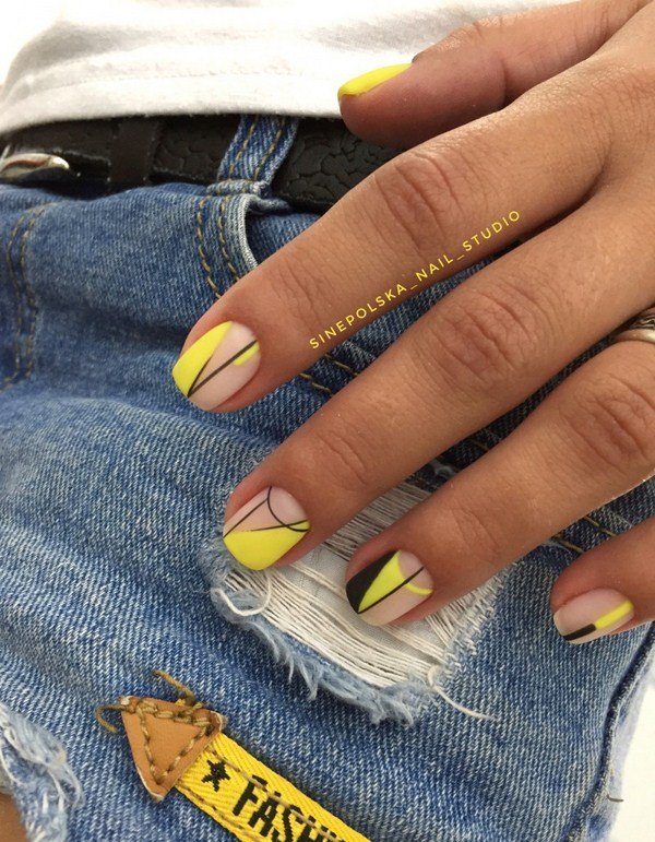 Тренды маникюра на очень короткие ногти 2026: модные новинки