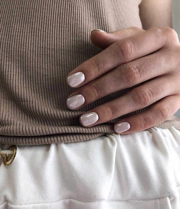 Тренды маникюра на очень короткие ногти 2026: модные новинки