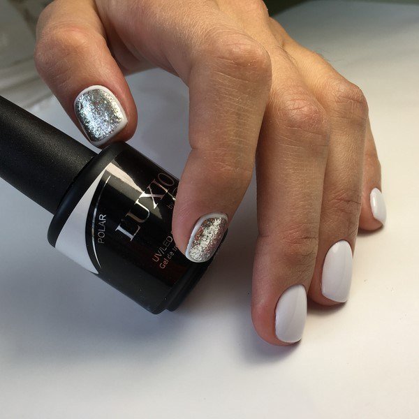 Тренды маникюра на очень короткие ногти 2026: модные новинки