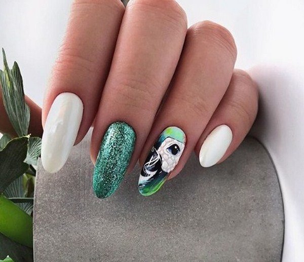 Модный маникюр с блестками 2026: трендовый дизайн на фото