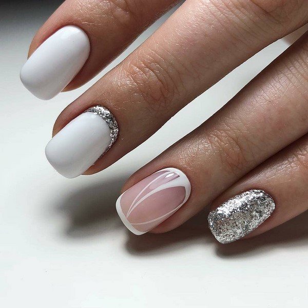 Модный маникюр с блестками 2026: трендовый дизайн на фото