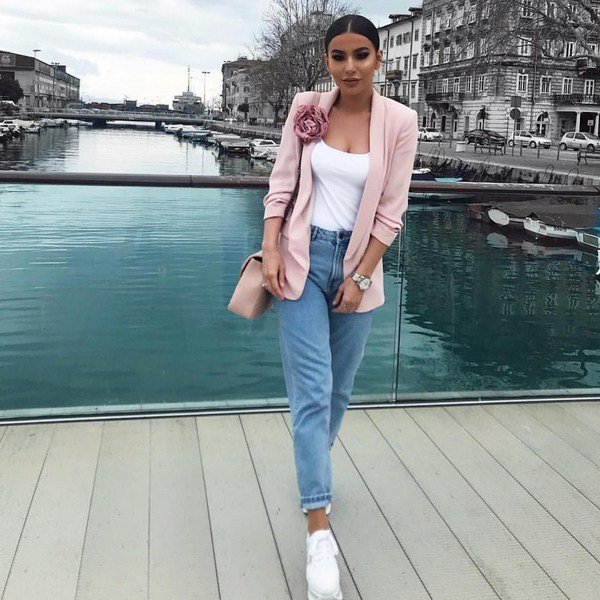 Верхняя одежда весна 2026: что будет в тренде?