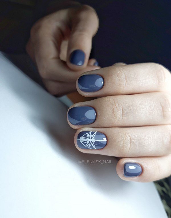 Супермодный темный маникюр 2026 – актуальные тренды на фото