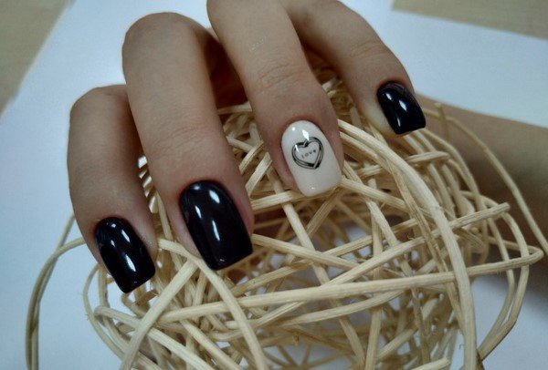 Супермодный темный маникюр 2026 – актуальные тренды на фото
