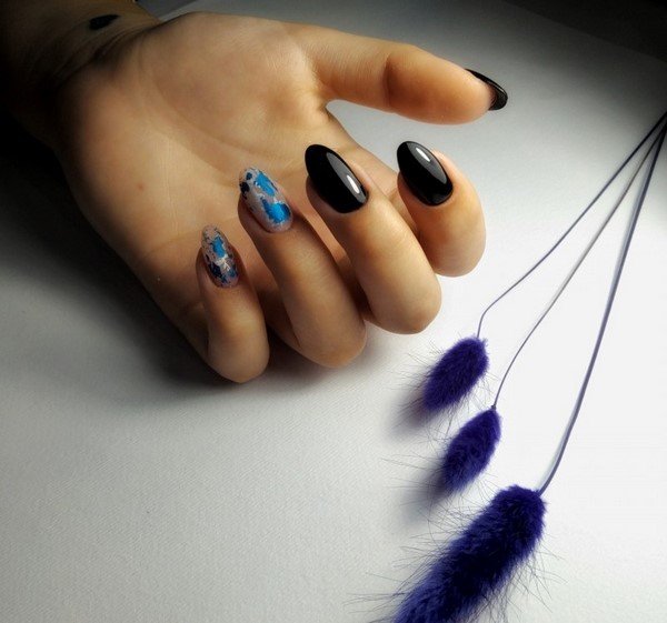 Супермодный темный маникюр 2026 – актуальные тренды на фото