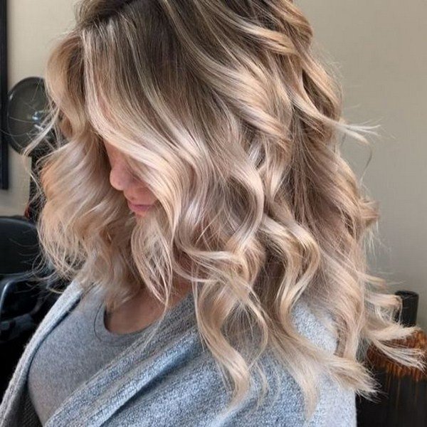 Самое модное окрашивание волос 2026: фото, идеи