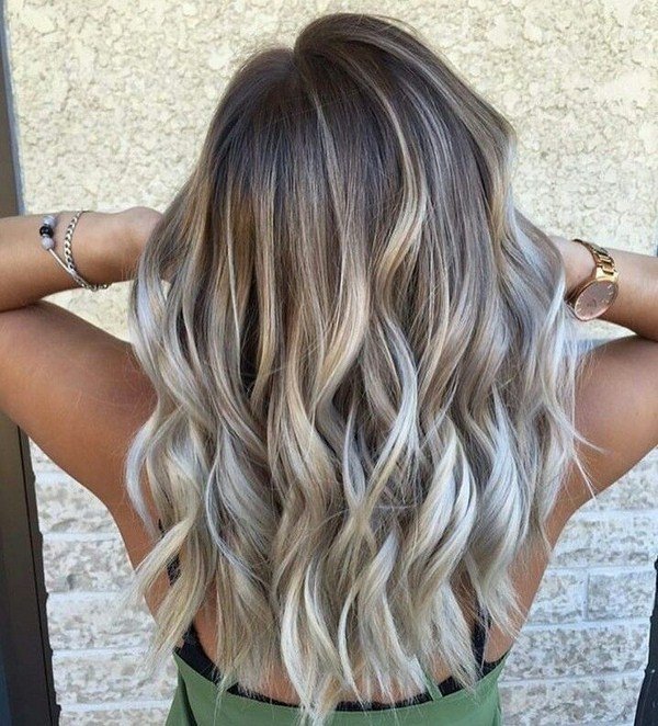 Самое модное окрашивание волос 2026: фото, идеи