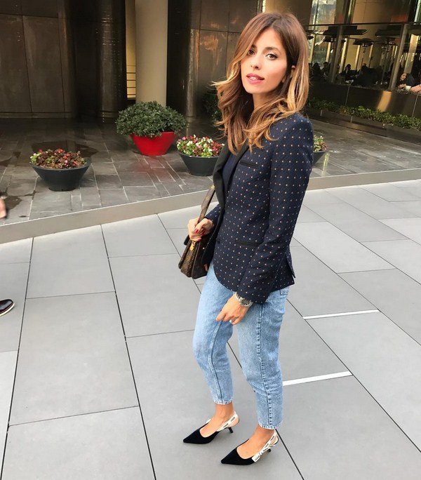 Модные новинки джинсов весна-лето 2026 – топовые луки на весну и лето