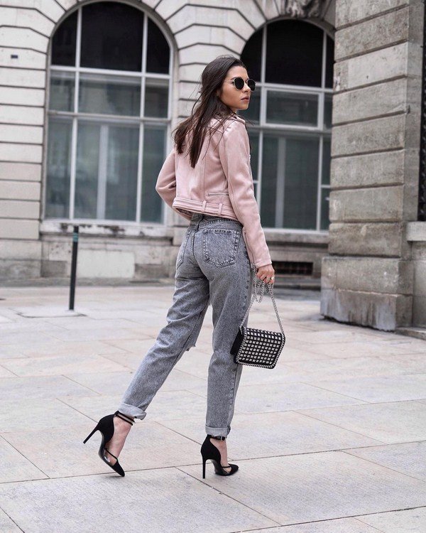 Модные новинки джинсов весна-лето 2026 – топовые луки на весну и лето