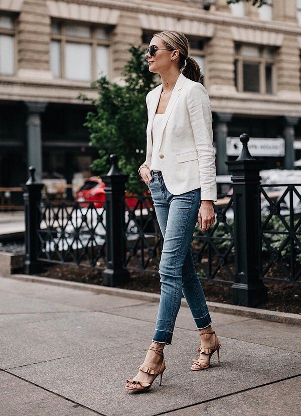 Модные новинки джинсов весна-лето 2026 – топовые луки на весну и лето