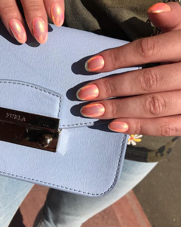 Модный маникюр с втиркой 2026 – новинки и тренды