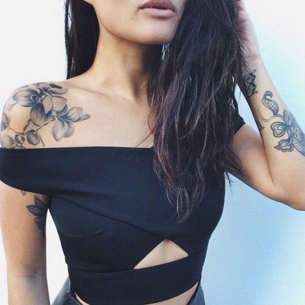 Креативные идеи тату 2026 для девушек – модные тренды на фото