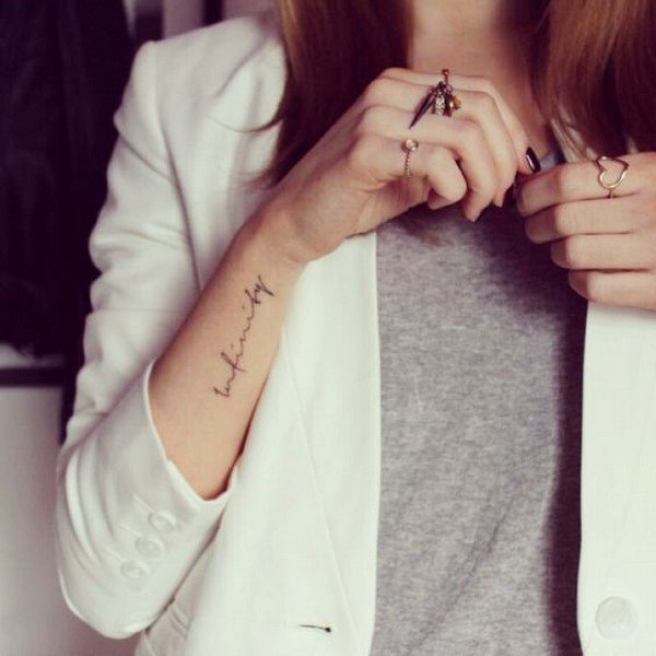 Креативные идеи тату 2026 для девушек – модные тренды на фото