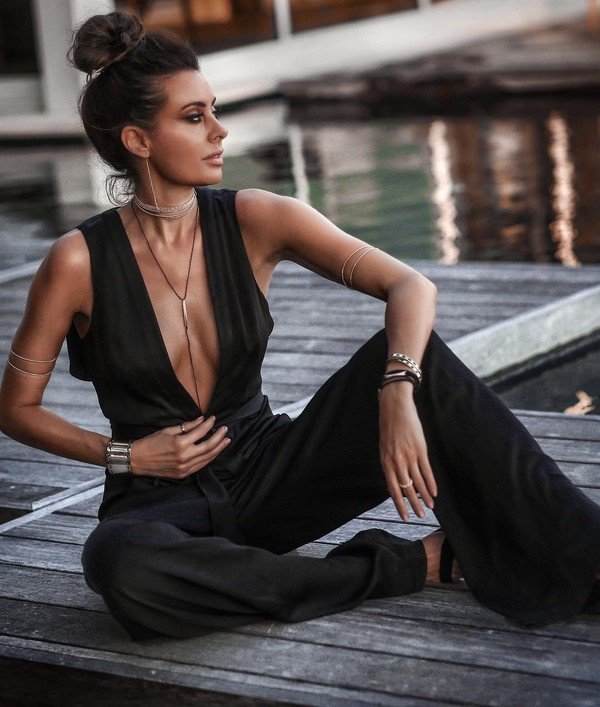 Total black look 2026 в разных стилях: лучшие образы в черном цвете