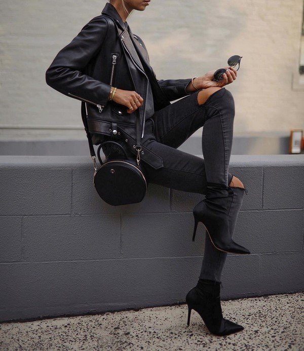 Total black look 2026 в разных стилях: лучшие образы в черном цвете