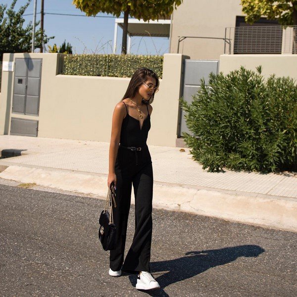 Total black look 2026 в разных стилях: лучшие образы в черном цвете