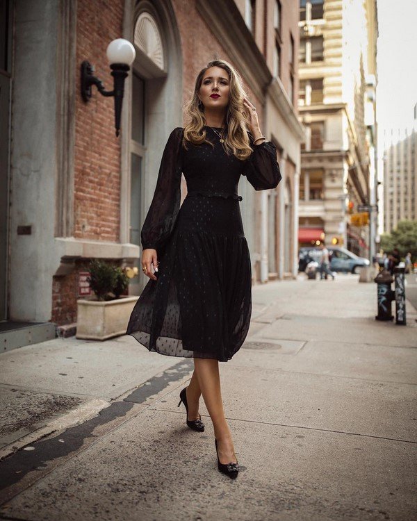 Total black look 2026 в разных стилях: лучшие образы в черном цвете