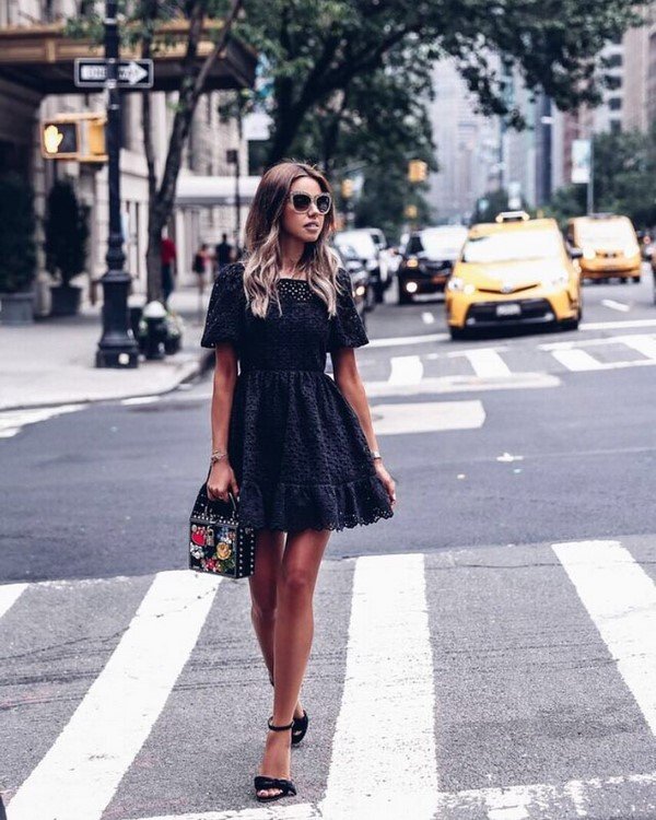 Total black look 2026 в разных стилях: лучшие образы в черном цвете