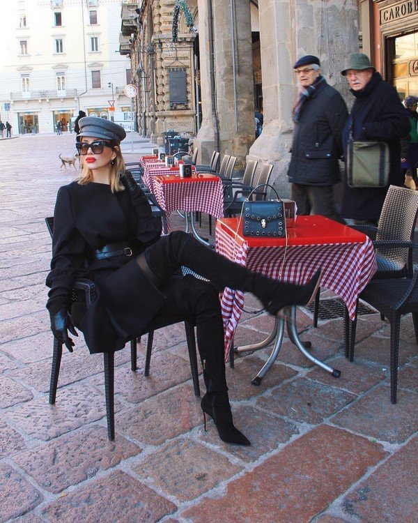 Total black look 2026 в разных стилях: лучшие образы в черном цвете