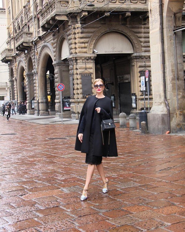 Total black look 2026 в разных стилях: лучшие образы в черном цвете