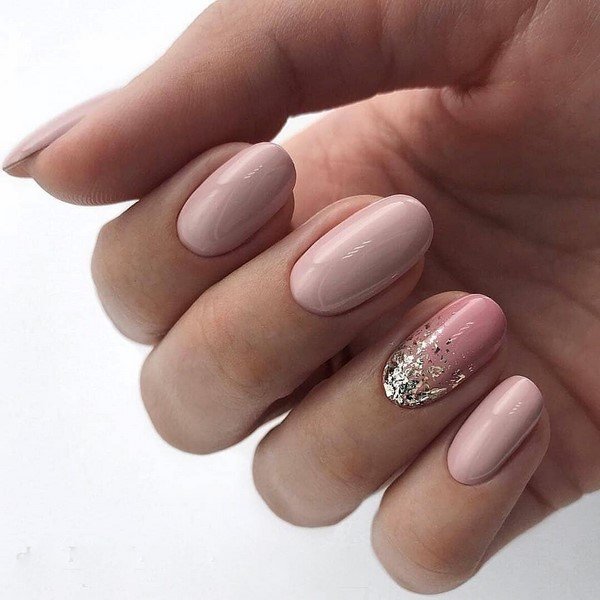 «50 оттенков бежевого…» — новые тренды бежевого маникюра 2026 на любой вкус