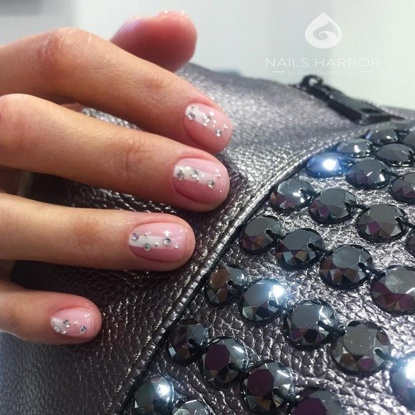 «50 оттенков бежевого…» — новые тренды бежевого маникюра 2026 на любой вкус