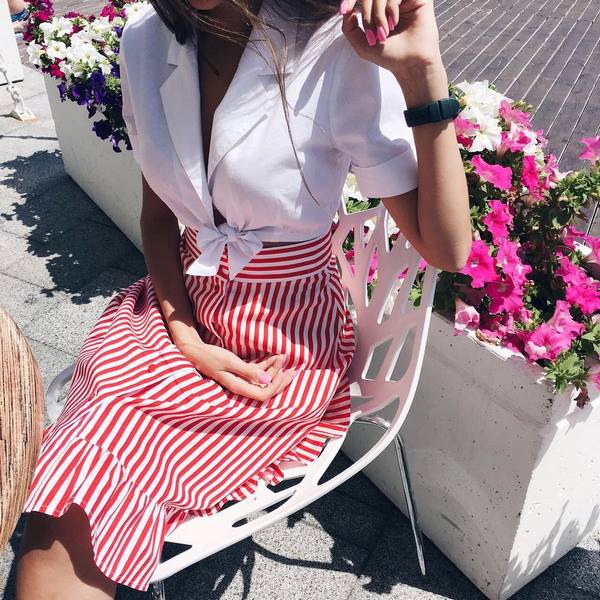 Прелестные образы с юбками 2026: новые модели и последние тренды юбок