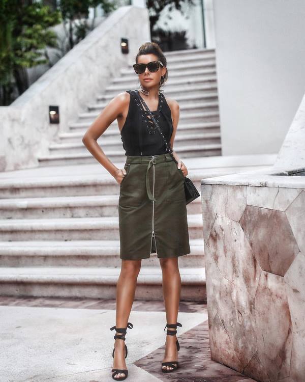 Прелестные образы с юбками 2026: новые модели и последние тренды юбок