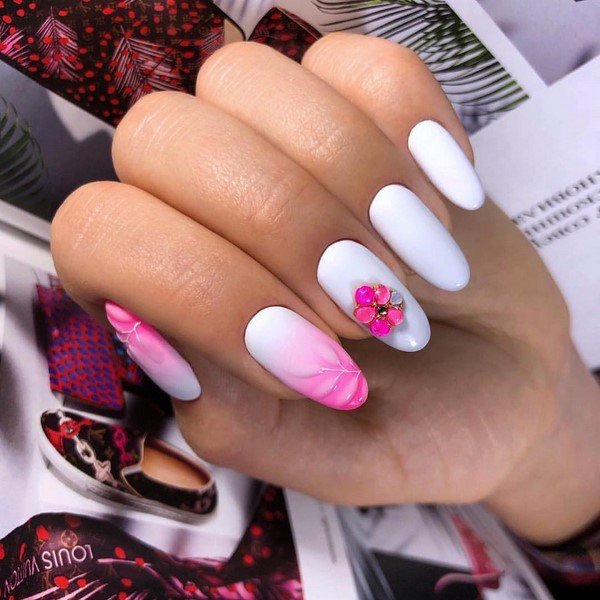 Дизайн ногтей 2026: свежие образы, техники и новинки