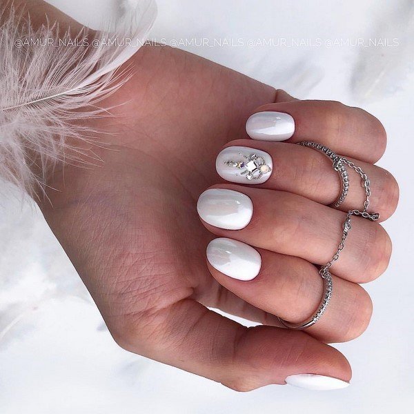 Красивый маникюр на короткие ногти 2026: фото идеи