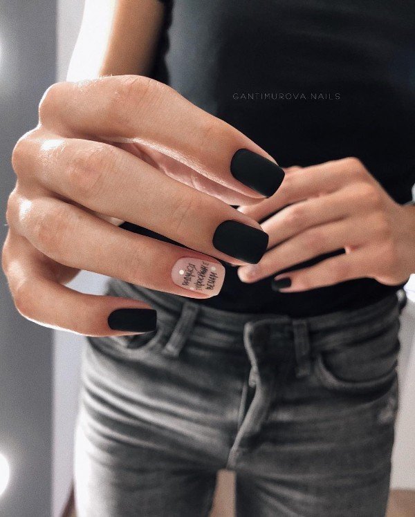 Красивый маникюр на короткие ногти 2026: фото идеи