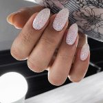 Трендовый маникюр «кошачий глаз» 2026: идеи дизайна ногтей