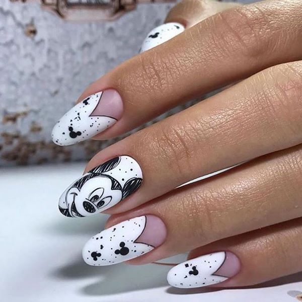 Пленительный лунный маникюр 2026: маникюр с лунками