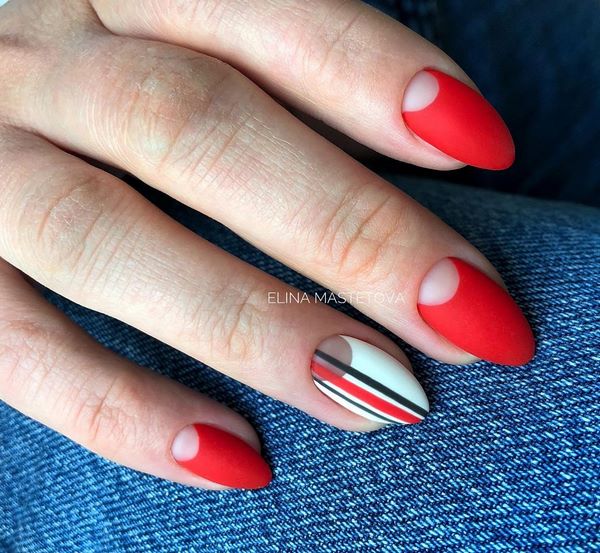 Пленительный лунный маникюр 2026: маникюр с лунками