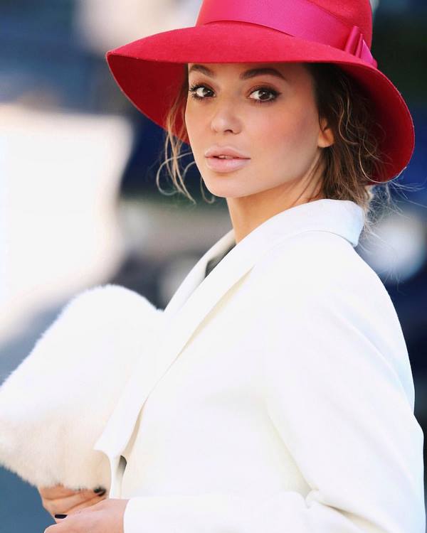 Модные головные уборы на осень и зиму 2026-2027 — фото, идеи