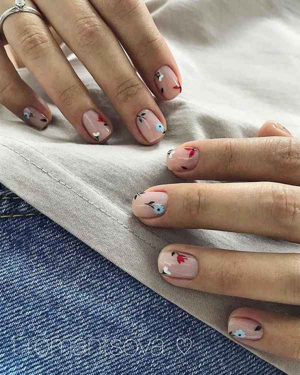 Модные идеи нейтрального маникюра 2026: последние новинки и топовые образы