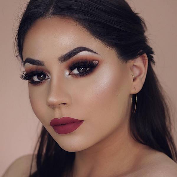 Макияж на Новый год 2027: фото-идеи и новинки