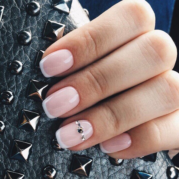 Новинки французского маникюра 2026 – идеи френча на фото