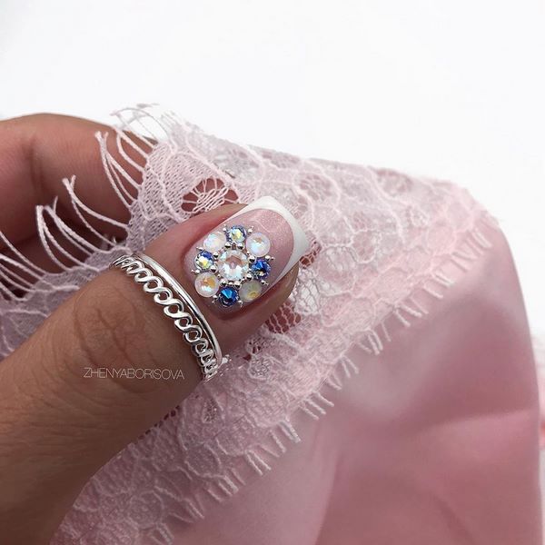 Новинки французского маникюра 2026 – идеи френча на фото