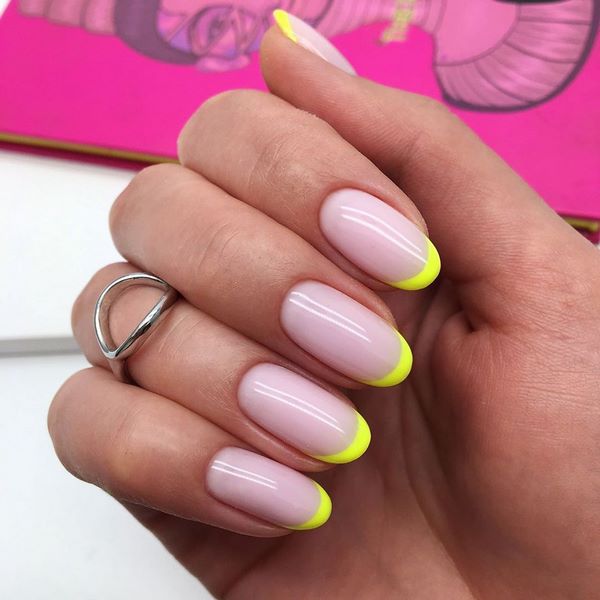 Новинки французского маникюра 2026 – идеи френча на фото