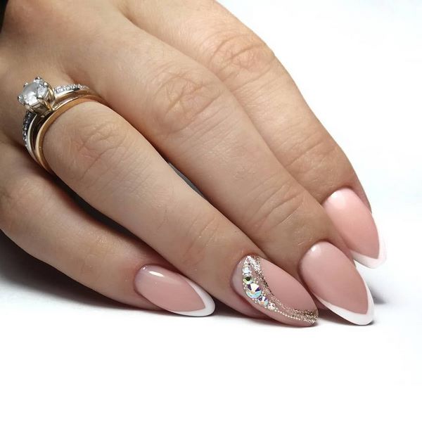 Новинки французского маникюра 2026 – идеи френча на фото