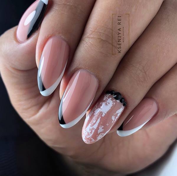 Новинки французского маникюра 2026 – идеи френча на фото