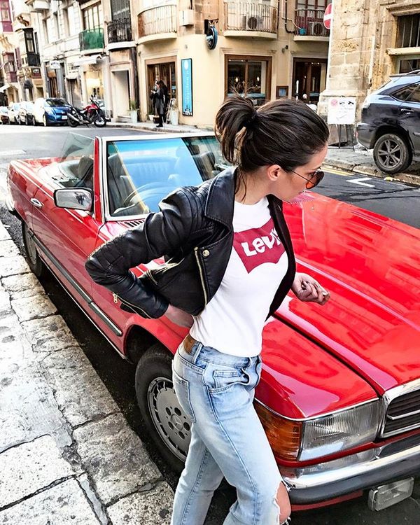 Тренды на женские кожаные куртки 2026: фото-новинки