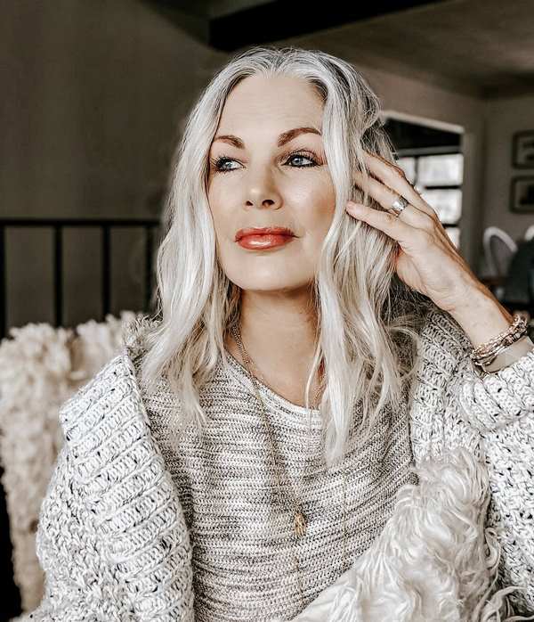 Элегантные стрижки 2026 для женщин 40, 50 и 60 лет: свежие образы с омолаживающими стрижками