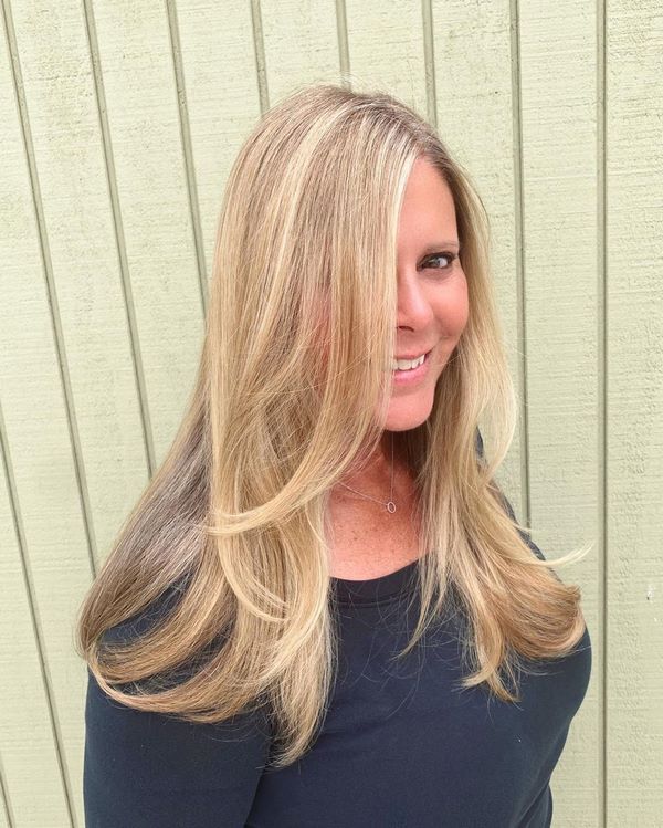 Элегантные стрижки 2026 для женщин 40, 50 и 60 лет: свежие образы с омолаживающими стрижками